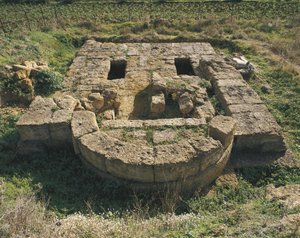 Alte Ruinen einer Basilika, Tal der Tempel, Agrigent, Sizilien, Italien