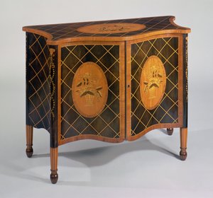 Sheraton Harewood und Marketerie Serpentine Kommode, ca. 1790 von Unbekannt