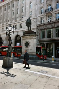 Statue von James Henry Greathead, London (Foto) von Unbekannt