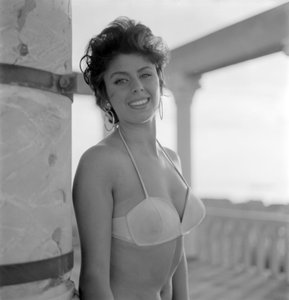 Die Schauspielerin Celina Cely am Strand von Venedig Lido - 1957 von Unbekannt