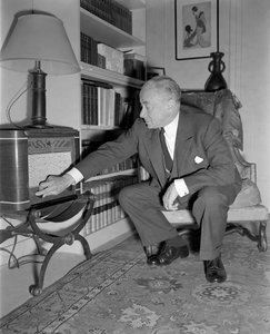 Der Politiker Paul Renaud in Paris - 1949 von Unbekannt