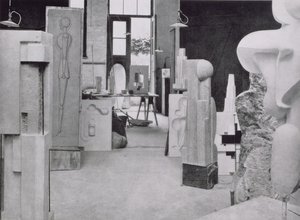 Die Werkstatt des Steinmetzes, aus den Werkstätten des Bauhauses, Weimar von Unbekannt