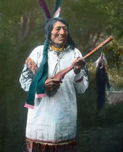 Vereinigte Staaten von Amerika, Porträt eines indianischen Medizinmannes, ca. 1910 von Unbekannter Künstler