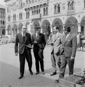 Verschiedene Fakten: Morde in Alleghe (Belluno): Dino Conti, Sergio Saviane, Avv. Massenz Campeis, Avv. Gasperin - 1960 von Unbekannt