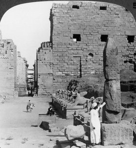 Allee der heiligen Bilder nach der Ausgrabung, Karnak, Theben, Ägypten, um 1900