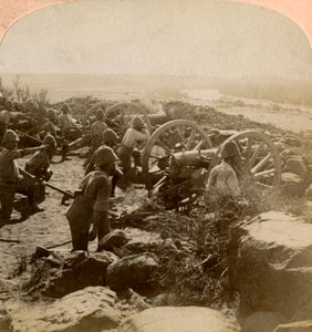 Cape-Garnison-Artillerie macht es den Buren am Modder River, Südafrika, 1900 heiß