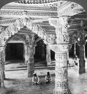 Innenraum des Tempels von Vimala Sah, Mount Abu, Indien, 1903
