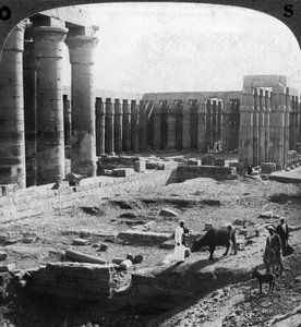 Der Tempel von Luxor, Theben, Ägypten, ca. 1900 von Underwood and Underwood