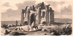 Ansicht des römischen Triumphbogens namens Trajan in Algerien