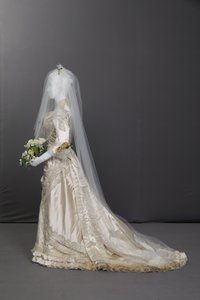 Hochzeitskleid