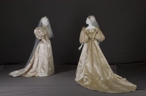 Hochzeitskleider