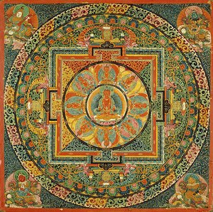 Altartisch mit Mandala von Amitayus, dem Buddha des unendlichen Lebens