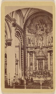 Innenraum einer nicht identifizierten Kirche von Unknown artist