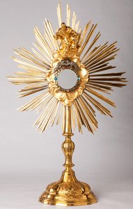 Monstranz. Vergoldet, Diamanten, falscher Schmuck mit Statue Gott der Vater. 18. Jahrhundert.