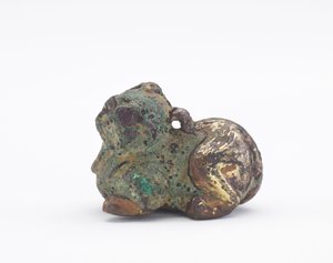 Ornament: liegende Chimäre