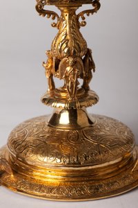 Reliquienkreuz. Metallschmiedekunst mit Juwelen. Ursprung Abtei (Saint-Amand Tournai, ex-Elnone. 16. Jahrhundert. Detail unten. von Unknown artist