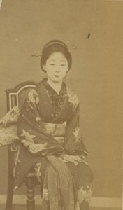 Sitzende japanische Frau von Unknown artist