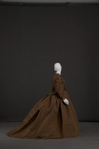 Aussteuerkleid von Unknown artist