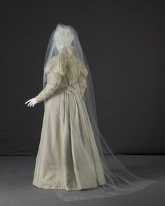 Hochzeitskleid