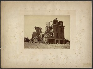 Aufstand in Paris, Maison Delachaume, Asnières von Unknown artist/maker