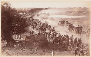Eine Gebirgsbatterie auf dem Marsch während des Delhi Übungslagers von Unknown photographer