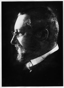 Alfred Binet, französischer Physiologe und Psychologe, Schüler von Charcot (1857-1911) von Unknown photographer