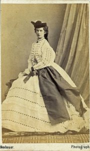 Elisabeth, Kaiserin von Österreich und Königin von Ungarn (24. Dezember 1837 – 10. September 1898) (Foto) von Unknown photographer