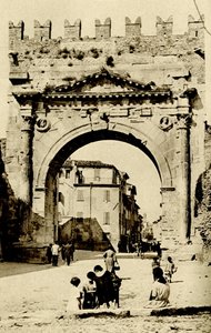 Historische Geographie. 1900. Italien. Triumphbogen von Rimini.