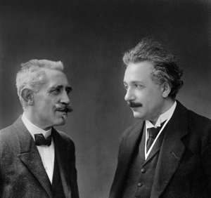 Paul Langevin und Albert Einstein von Unknown photographer