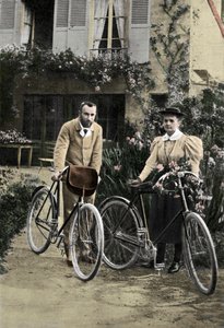 Pierre und Marie Curie in ihrem Garten von Unknown photographer