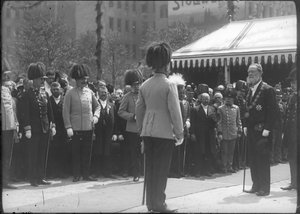Enthüllung des Hesser-Denkmals am Wiener Westbahnhof