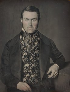 Sitzender Mann in einer Blumenweste, 1840er-50er