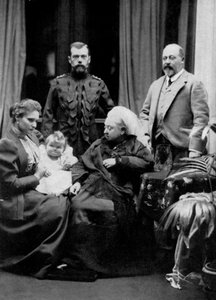 Russische und britische königliche Familien in Balmoral, Schottland, 29. September 1896 von William and Daniel Downey