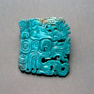 Gravur von Itzamna aus einem Grab in Topoxte, Peten, Guatemala, Klassische Periode, ca. 300-900 n. Chr. (Jade) von Hippolyte Lalaise Devéria