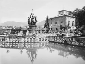 Hauptbrunnen in der Villa Lante in Bagnaia am Stadtrand von Viterbo von Henry Charles Fehr