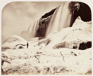 Teil der American Falls, mit Höhlen