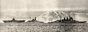 Schiffe HMS Ark Royal, HMS Malaya und HMS Renown verlassen ihre Basis in Gibraltar, ca. 1940 von . .