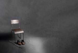 Einsamer Stuhl Alte Schuhe
