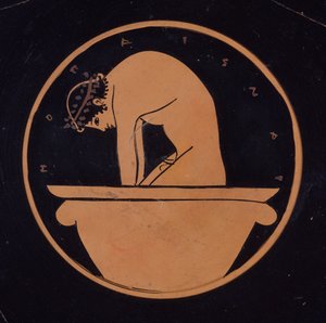 Attische rotfigurige Schale: Darstellung eines Jünglings in einem Glockenkrater, beschriftet: 