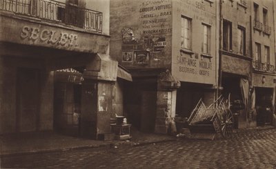 Fragment der Hallenpfeiler von (after) French Photographer