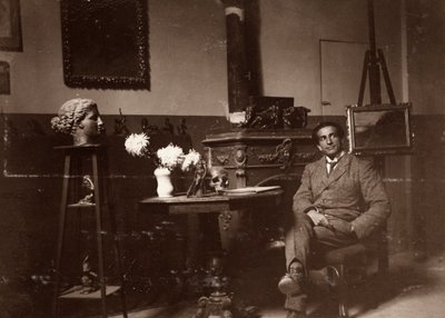 Der Bildhauer Mario Pelagatti in seinem Atelier, Florenz, 20.11.1920 von Alberto Fierli