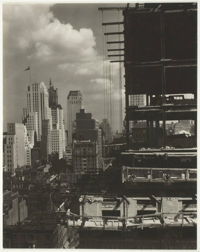 Von meinem Fenster bei An American Place, Norden, 1931 von Alfred Stieglitz