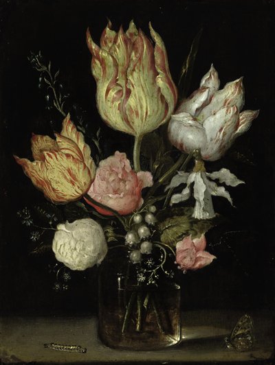 Stillleben von Blumen in einer Glasvase mit einer Raupe und einem Schmetterling von Ambrosius Bosschaert