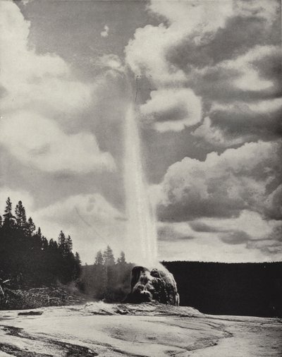 Lone Star Geyser, Yellowstone, Wyoming (s/w Foto) von American Photographer (after)