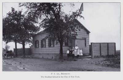 New York School Enquiry von American Photographer (after)