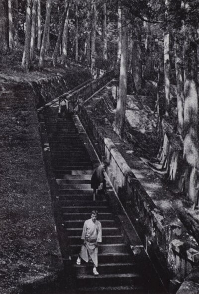 Die Treppe zum Grab des Shogun Ieyasu (s/w Foto) von American Photographer (after)