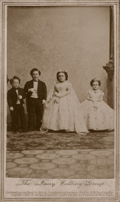 Hochzeitsfoto von Charles Sherwood Stratton, amerikanischer Entertainer bekannt als General Tom Thumb, und seiner Frau Lavinia Warren von American Photographer (after)