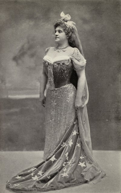 Marcella Sembrich als Astrifiammante, Königin der Nacht, in "Die Zauberflöte" von American Photographer
