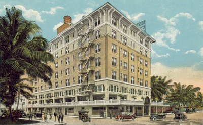 Miami, Florida, ca. 1925: Das Urmey Hotel von American Photographer