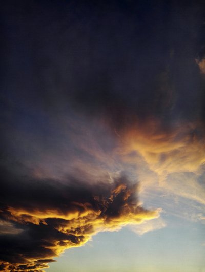 Dramatische goldene Wolken von Angelo Cerantola